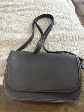 Classic Black Leather Crossbody Shoulder Bag